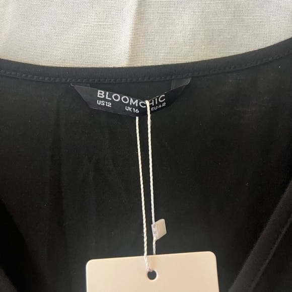 NWT Black sleeveless midi dress BloomChic size 12 stretch flowy office party - Picture 4 of 7